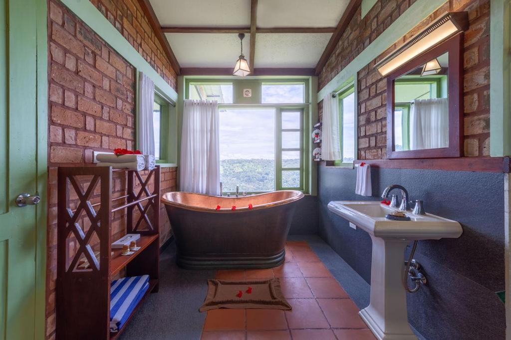 Hotel Spicetree Munnar Chinnakanal Exteriér fotografie